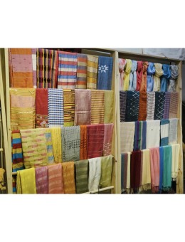 Những màu sắc chủ đạo của khăn thổ cẩm Thái mà bạn chưa biết