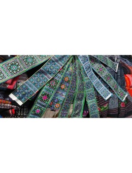 Phụ kiện thổ cẩm Tây Bắc décor khách sạn TPHCM