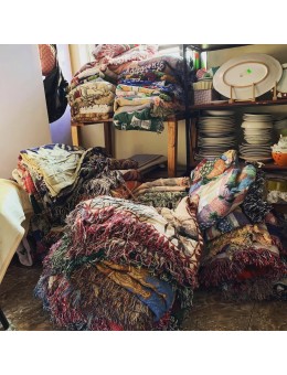 Top 100 mẫu thảm sofa second hand được ưa chuộng nhất hiện nay