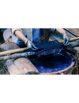 Vải thổ cẩm Hmong vì sao lại đắt?