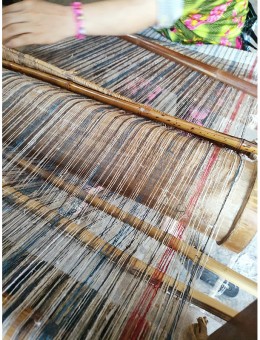 Vải thổ cẩm Tây Bắc dùng décor quán ăn đẹp tại tphcm